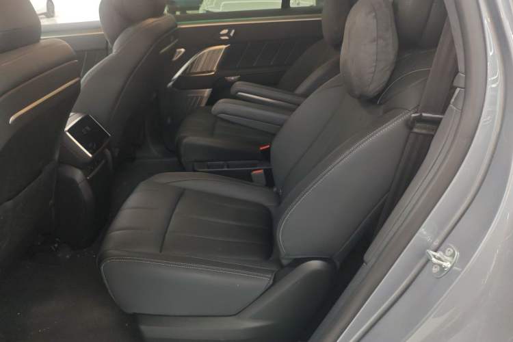 Used ONVO Luxeed L90 2025 Model—Max Six-Seater Version