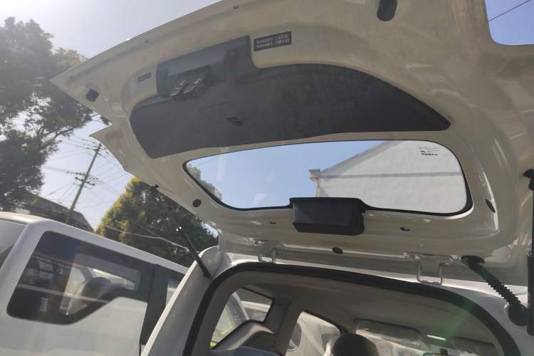 Used Geely Galaxy Panda 2024 Panda Mini 200km Endurance Bear
