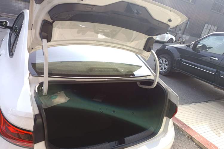 Used Volkswagen Sagitar 2023 300TSI DSG Excellence Edition Trunk