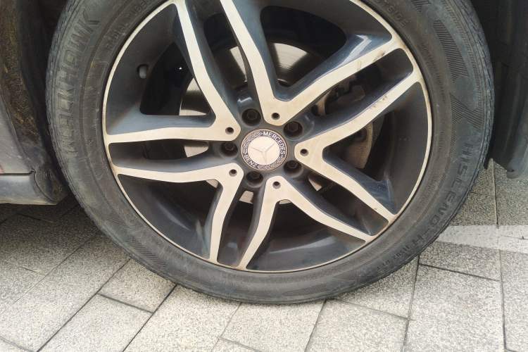 Used Mercedes-Benz GLA 2016 GLA 220 4MATIC Fashion Edition Right Front Wheel Hub