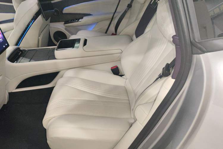 Used Yangwang U7 2025 EV Four-Seat Flagship Edition