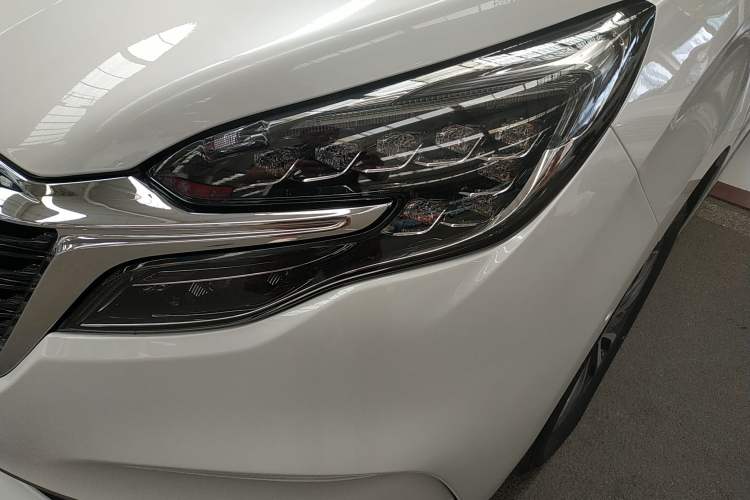 Used Buick GL8 2022 ES Landtrek 653T Luxury Edition Left Front Headlight