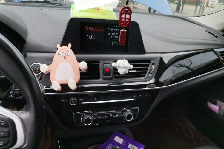 Used BMW 1 Series 2018 118i Sport Edition Audio And AC Panel