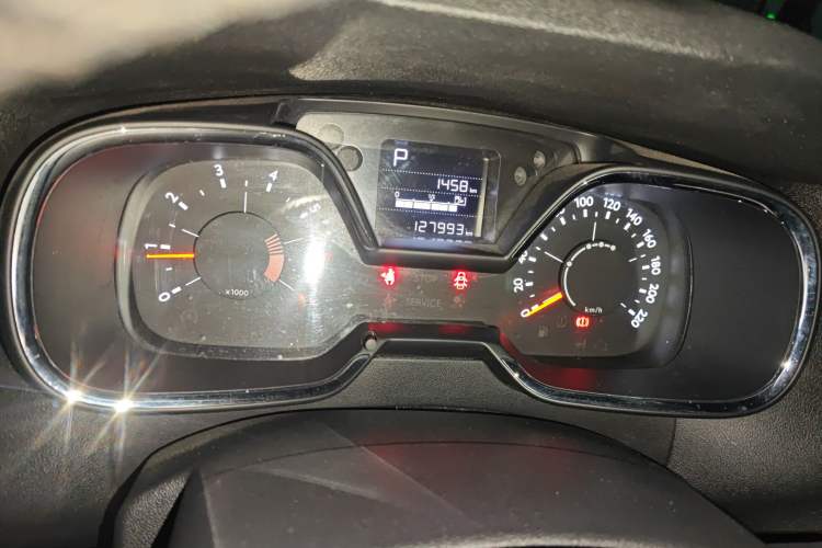 Used Citroen C4 Sega 2016 1.6L Automatic Luxury Model Odometer Close Up