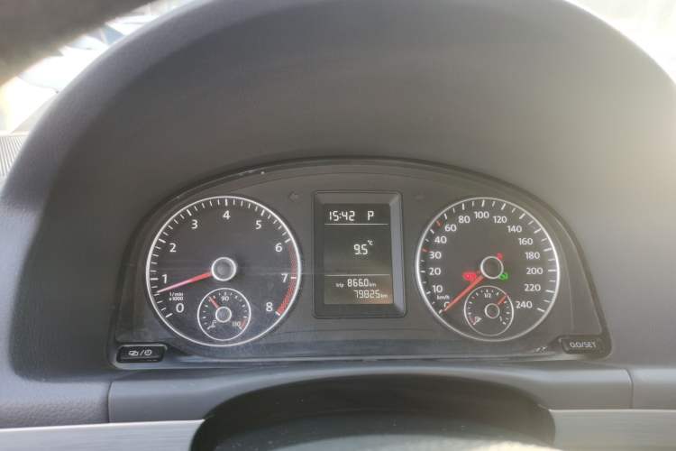 Used Volkswagen Touran 2015 1.4T DSG Comfort Edition 5 Seats