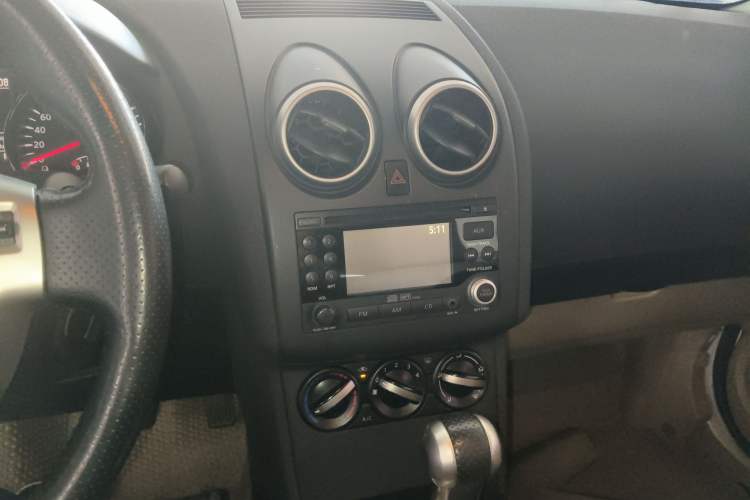 Used Nissan Qashqai 2012 2.0 XL Fire CVT 2WD Audio And AC Panel