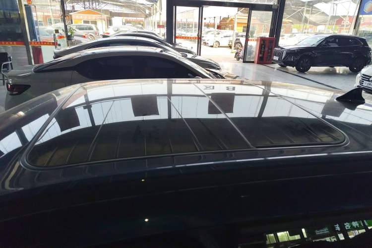 Used ORA Good Cat 2021 400km Standard Range Venus Edition Lithium-Ion Battery Roof