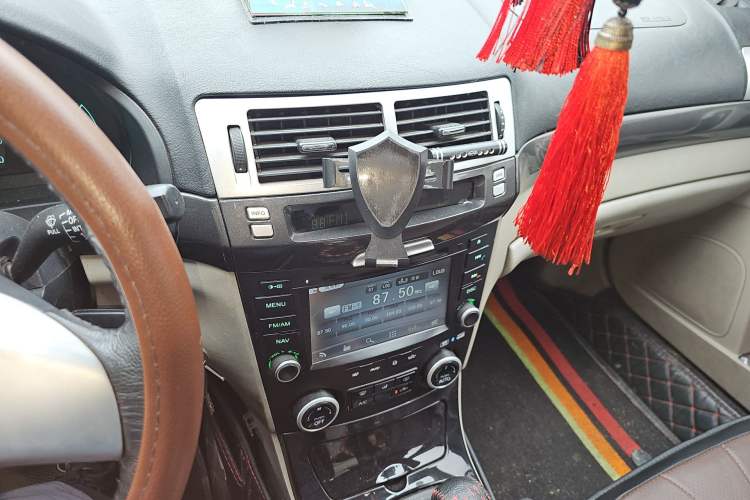 Used Bestune B70 2012 1.8L manual Comfort trim level