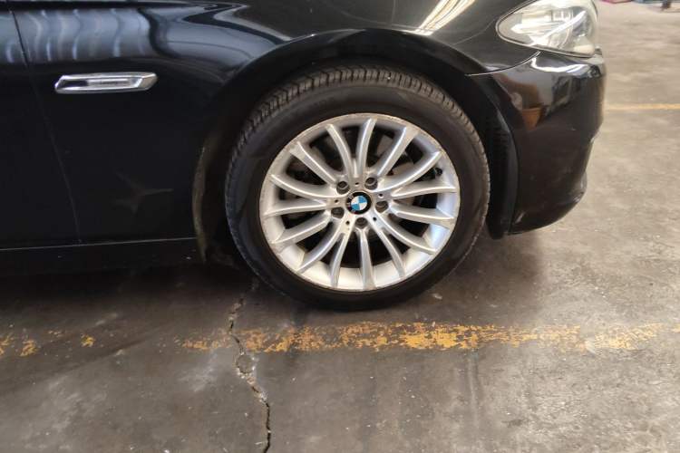 Used BMW 5 Series 2014 525Li Luxury Design Package