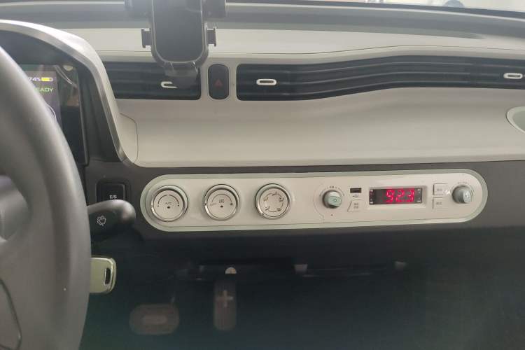 Used Wuling Hongguang MINIEV 2021 Macaron Premium Model – Lithium Iron Phosphate
