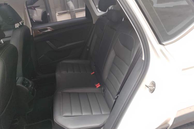 Used Volkswagen Tharu 2022 280TSI Two-Wheel-Drive Luxury Edition