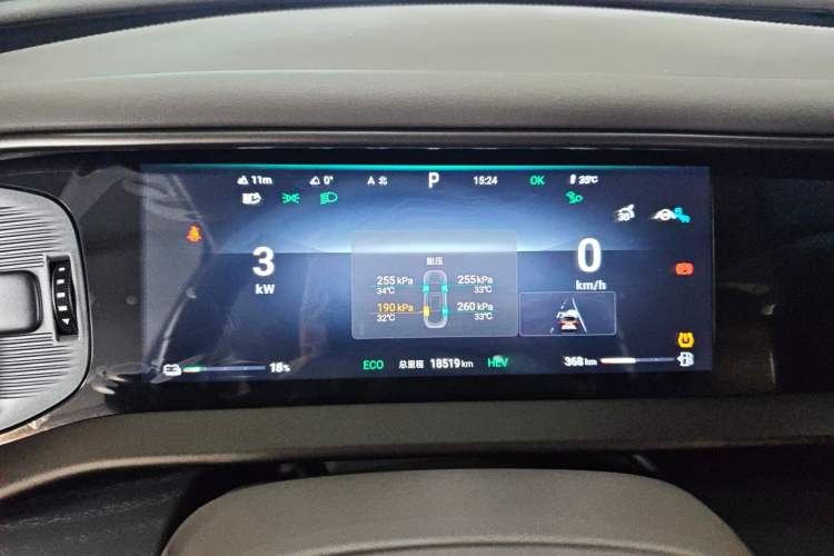 Used Denza D9 2024 DM-i 980 Four-Wheel Drive Prestige Model
