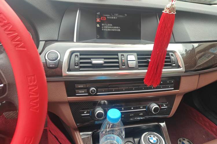 Used BMW 5 Series 2014 525Li Leading Model
