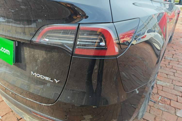 Used Tesla Model Y 2023 Rear-Wheel-Drive Version