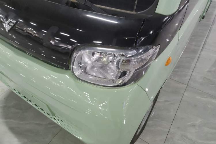 Used REACH MINI Truck 2025 Model 150 km Flatbed—Aggressive Edition
