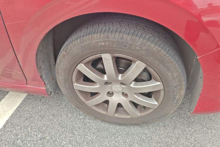 Used Peugeot 308 2014 Enjoy Edition Classic 1.6L Manual YouShang Model Right Front Wheel Hub