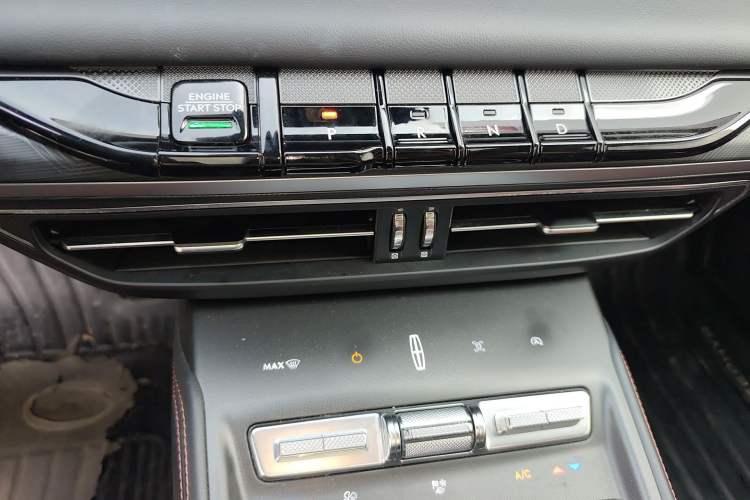 Used Lincoln Z 2022 Facelift iEnjoy Luxury Edition Gear Lever