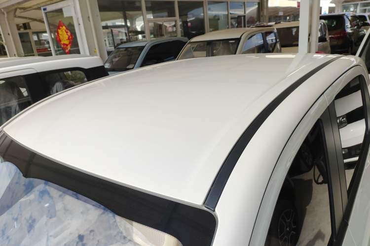 Used Wuling Hongguang MINIEV 2025 Four-Door Version Advanced Edition Roof