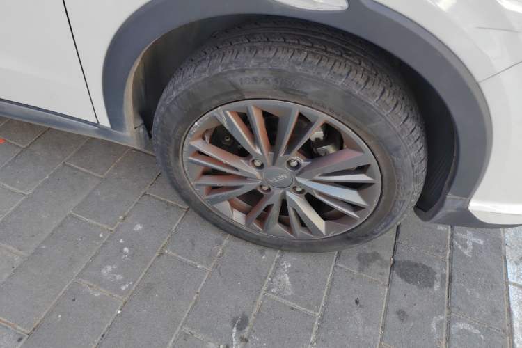 Used NETA V 2022 Chao 400 Lite Right Front Wheel Hub