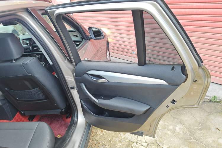 Used BMW X1 2014 sDrive18i Leading Model