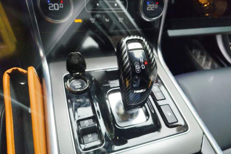 Used Jaguar XEL 2023 2.0T 200 PS R-DYNAMIC Youth Sports Edition