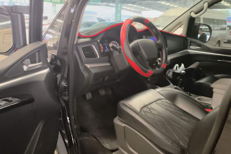 Used FORTHING Lingzhi 2025 M5 1.6L Long Wheelbase Comfort 7-Seater