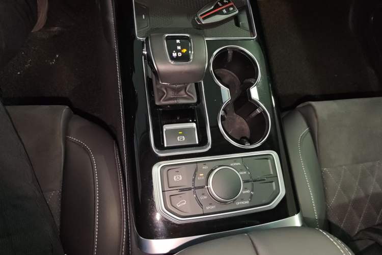 Used Hongqi HS7 2021 3.0T Automatic All-Wheel Drive Smart Connect Flagship Edition Gear Lever