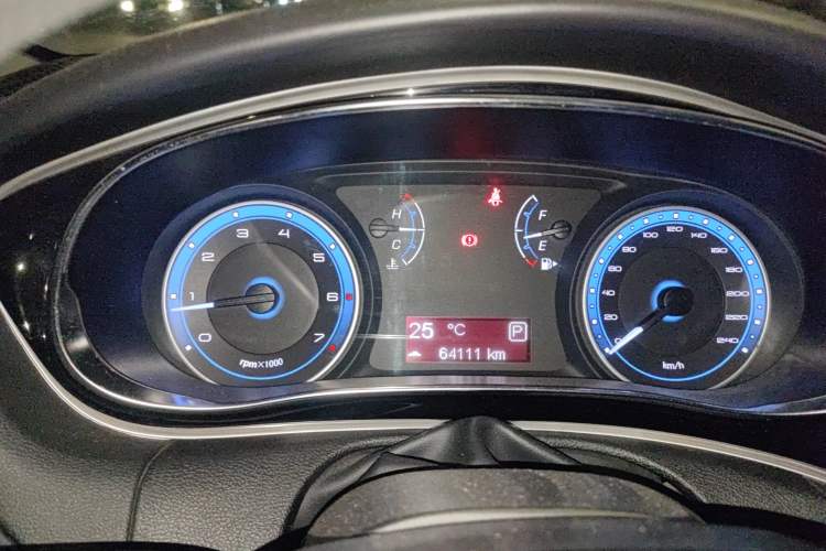 Used Fiat Viaggio 2015 1.4T Automatic Enjoyment Edition Instrument Cluster