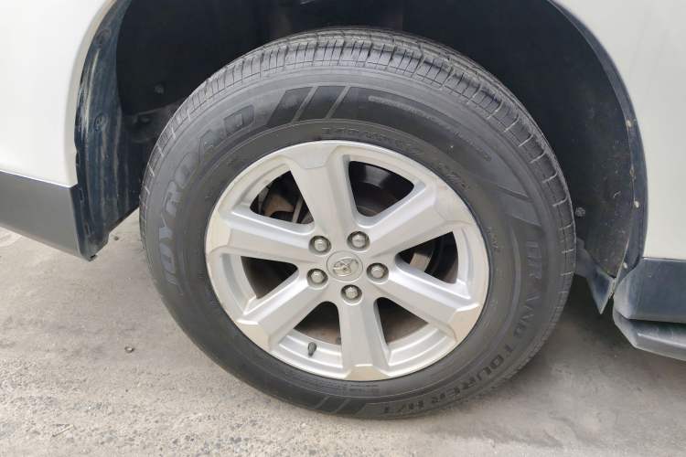 Used Toyota Highlander 2012 2.7L 2WD 5-Seater Elite Edition Right Rear Wheel Hub