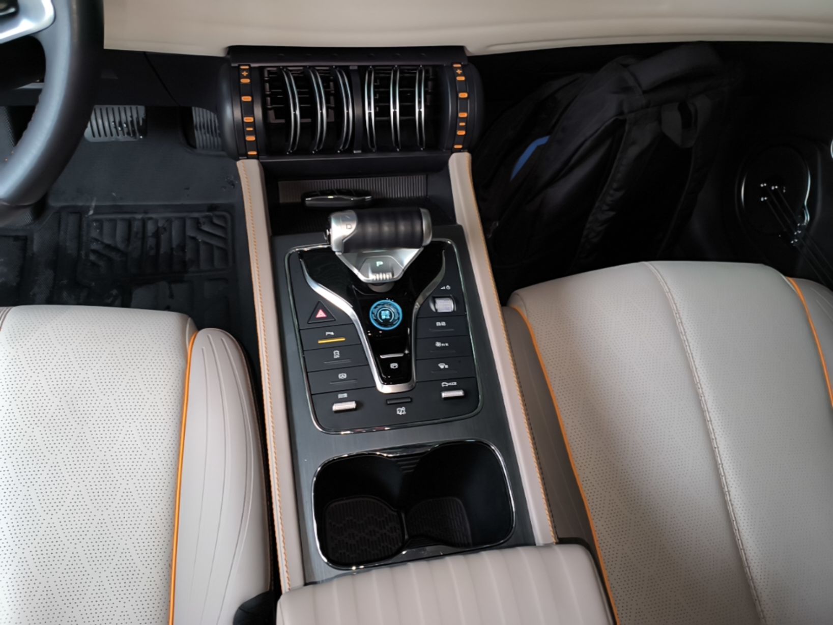 BYD Yuan PLUS 2023 Champion Edition 430KM Leading Model — снимка 16