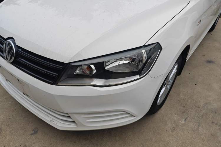 Used Volkswagen Jetta 2015 Value Edition 1.6L Manual Fashionable Style
