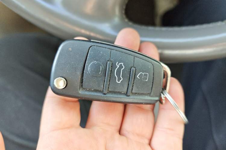 Used Audi A6L 2011 2.8 FSI Luxury Model
