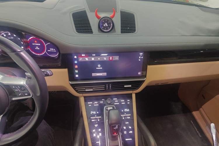 Used Porsche Cayenne 2019 Cayenne 3.0T Audio And AC Panel