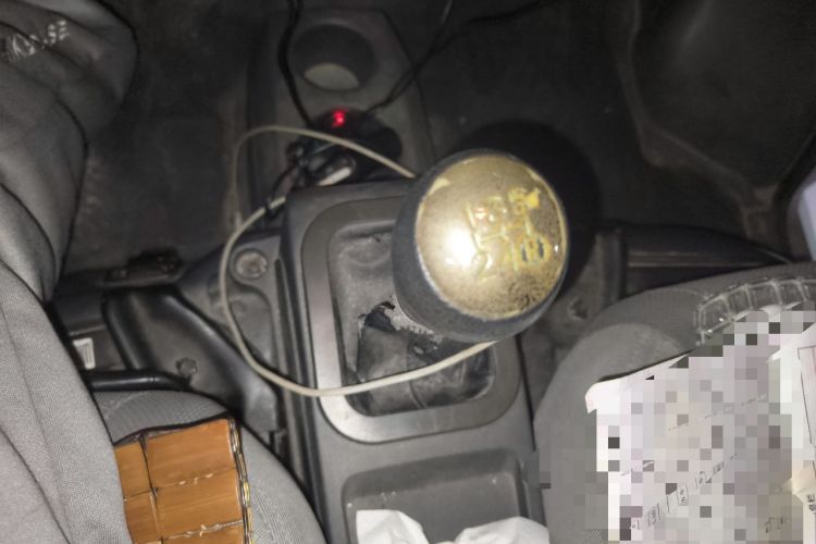 Used Dongfeng Xiaokang K07S 2016 1.2L Practical Version DK12-10 Gear Lever