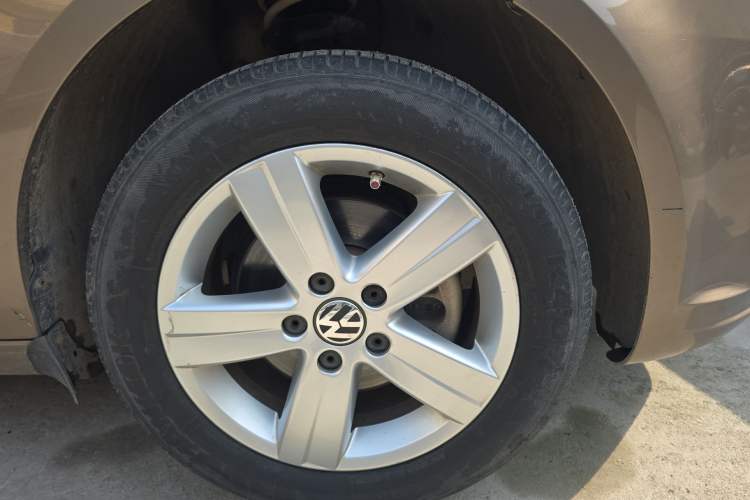 Used Volkswagen Touran 2015 1.4T Manual Fashion Edition 5-Seater