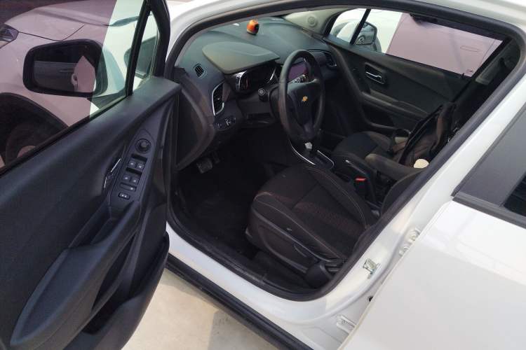 Used Chevrolet Trax 2017 1.4T Automatic Two-Wheel Drive Comfort Version