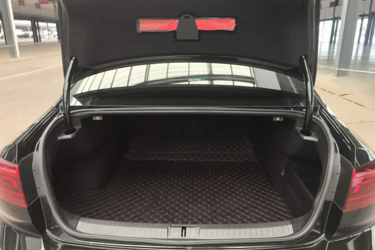 Used Volkswagen Magotan 2023 2 Million Units Commemorative Edition 330TSI DSG Luxury Version
