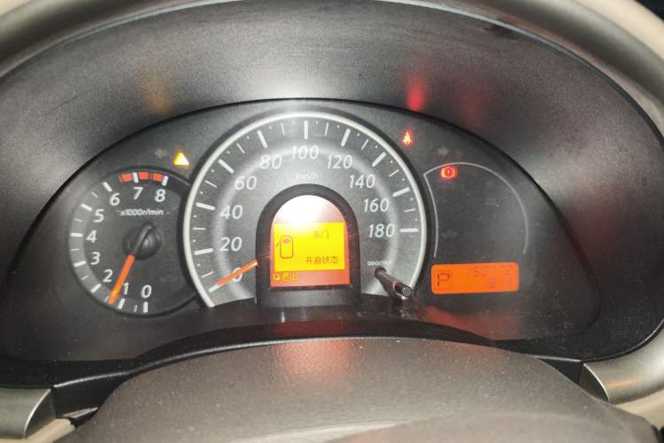 Used Nissan March 2010 1.5L Automatic Easy-Style Version Instrument Cluster