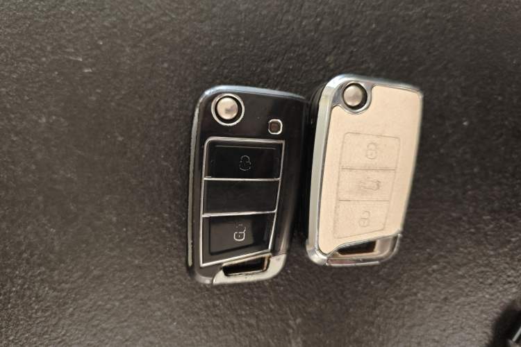 Used Volkswagen Tharu 2022 280TSI Two-Wheel-Drive Luxury Edition