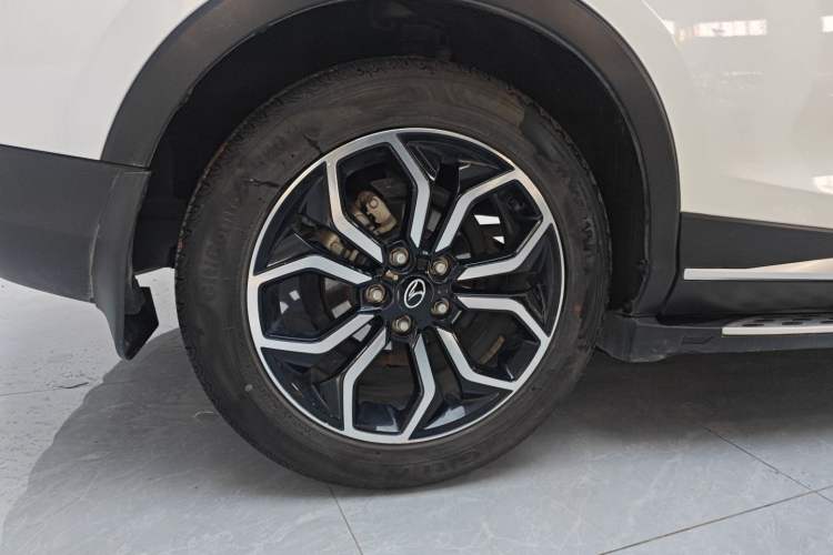 Used Soueast DX5 2021 1.5L Manual Deluxe Upgrade Version
