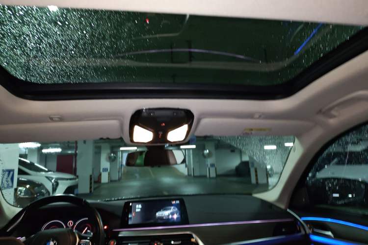 Used BMW 5 Series 2018 Facelifted 530Li Luxury Edition Premium Package
