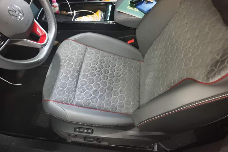 Used Volkswagen ID.4 X 2021 Pro Smart Long-Range Edition