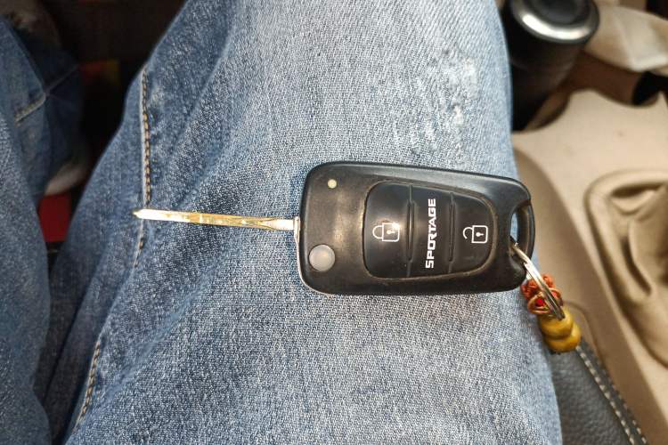 Used Kia Sportage 2013 2.0L Manual Two-Wheel Drive GL Trim