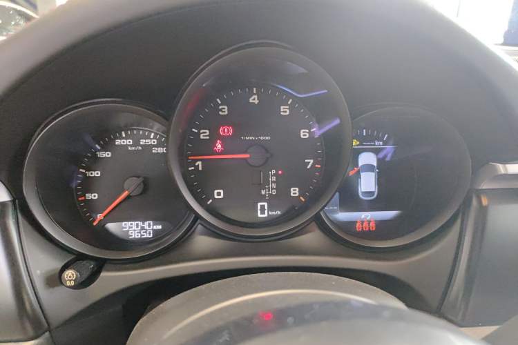 Used Porsche Macan 2018 Macan 2.0T Instrument Cluster