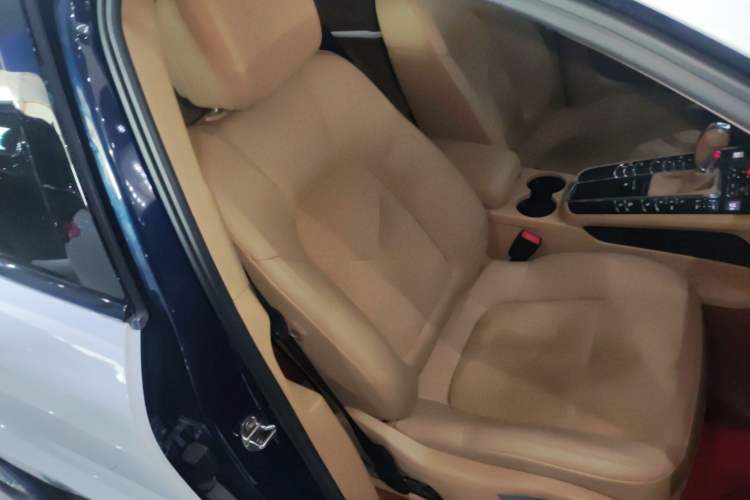 Used Porsche Macan 2014 Macan 2.0T
