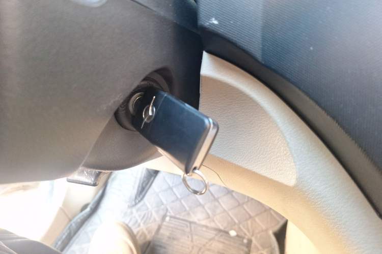 Used Haima Qishi 2012 2.0L Automatic Elegant Style