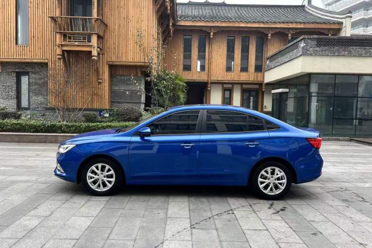 Used Roewe i5 2020 1.5L Automatic 4G Connected Linghao Edition