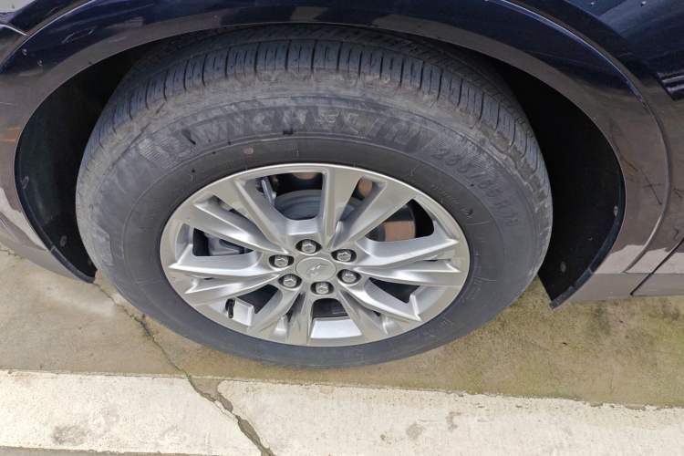 Used Cadillac XT5 2022 2.0T Four-Wheel Drive Luxury Version Exterior 4