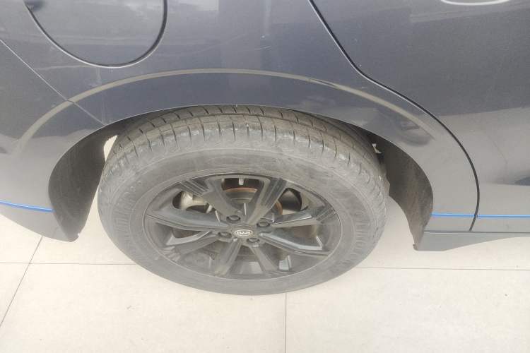 Used BYD e2 2021 Deluxe Model Right Rear Wheel Hub