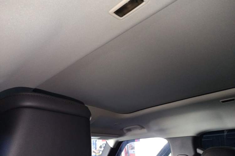 Used Land Rover Defender 2023 Facelift 110 3.0T P400 Dark Edition
